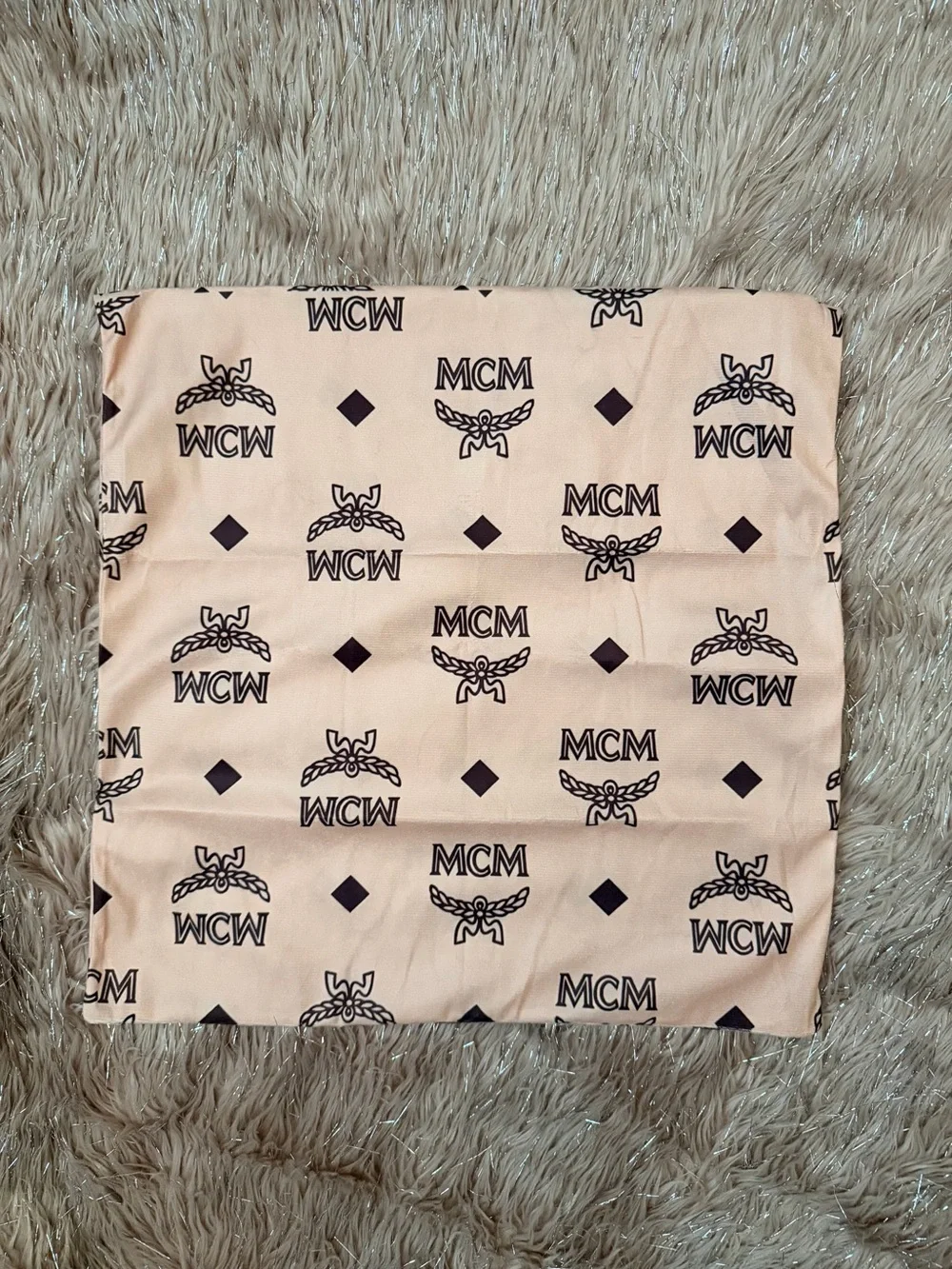 MCM Logo Print square pillow case New